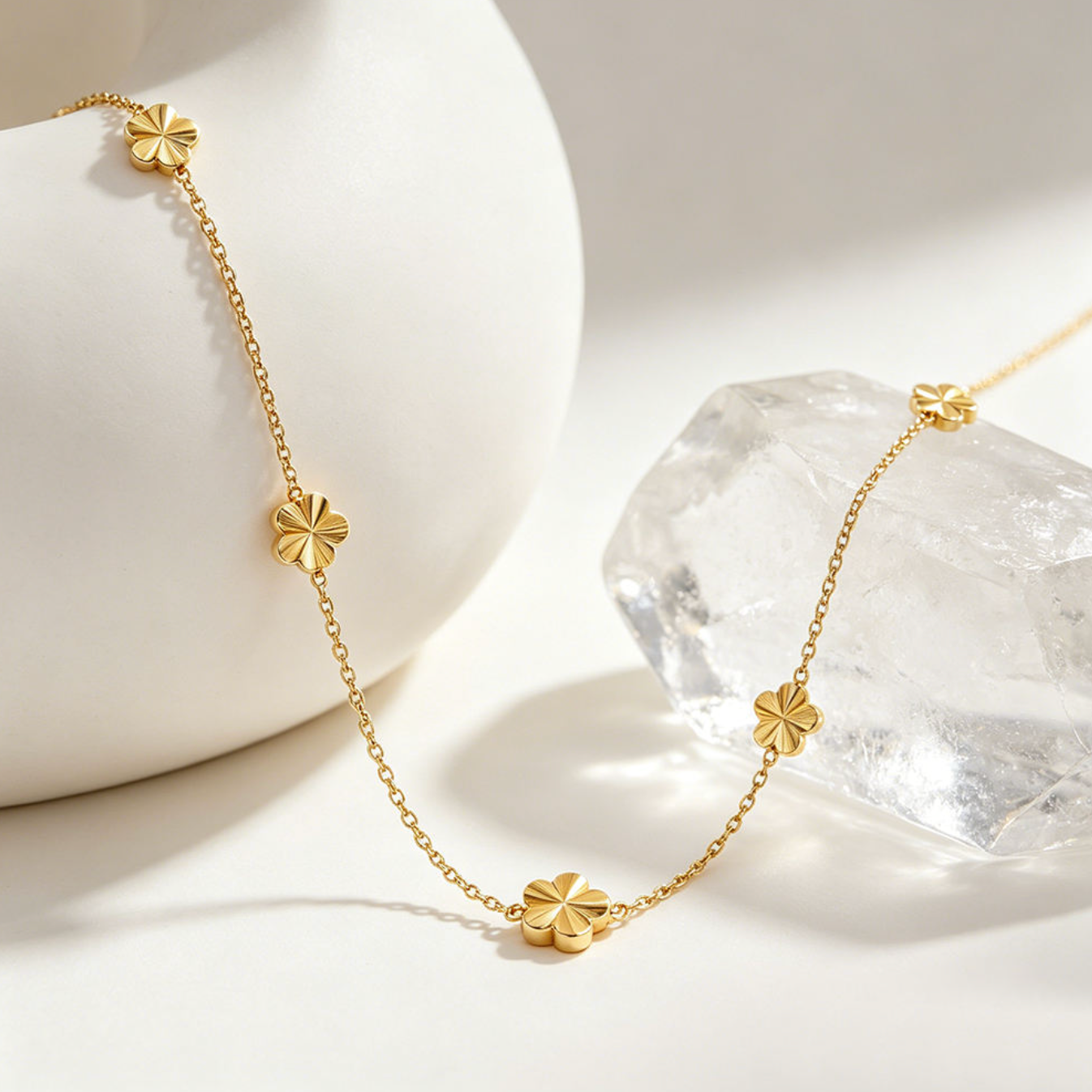 Fashion Gold Plated Clover Necklace