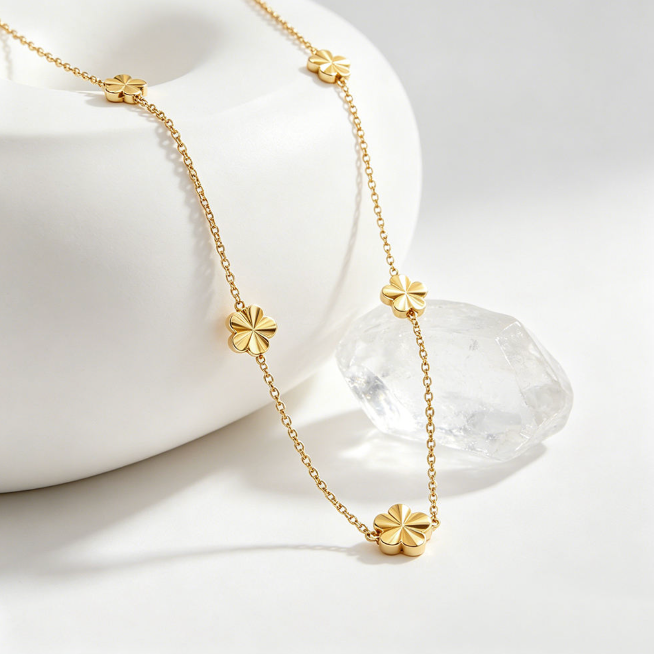 Fashion Gold Plated Clover Necklace