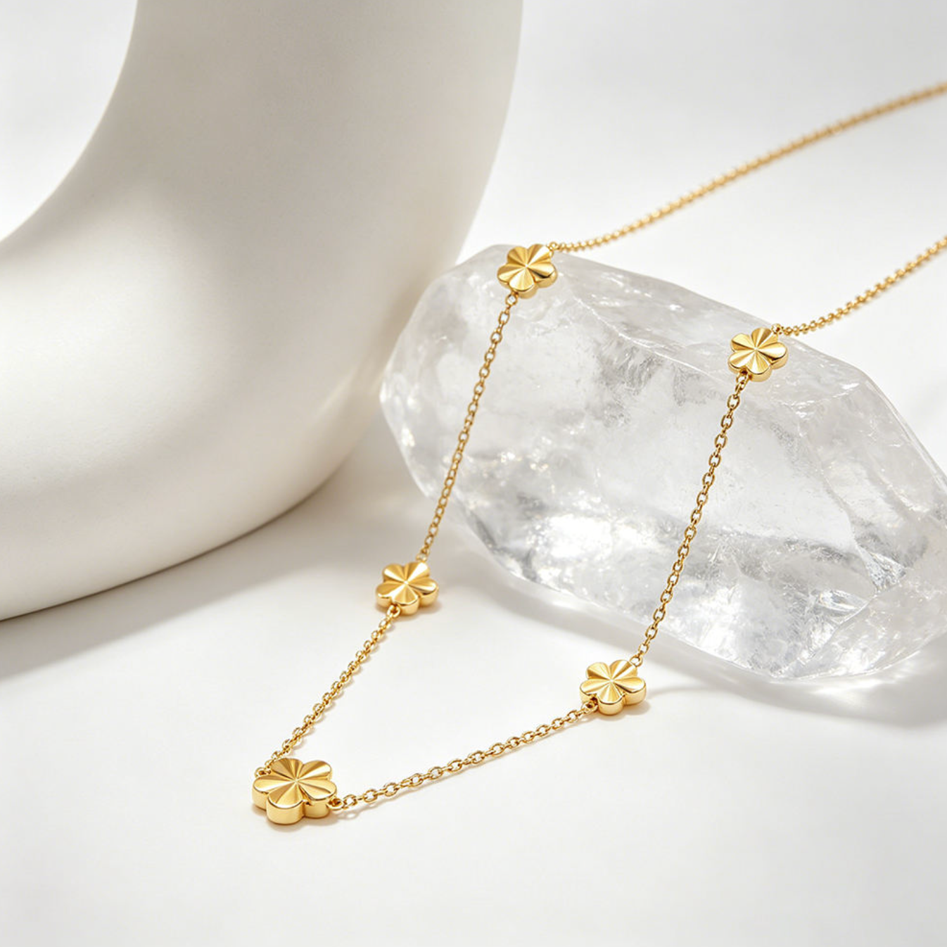 Fashion Gold Plated Clover Necklace