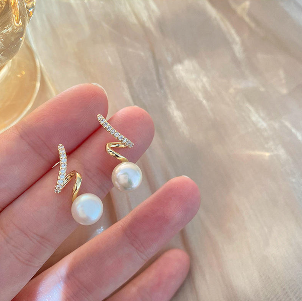 Rhinestone Twisted Pearl Earrings