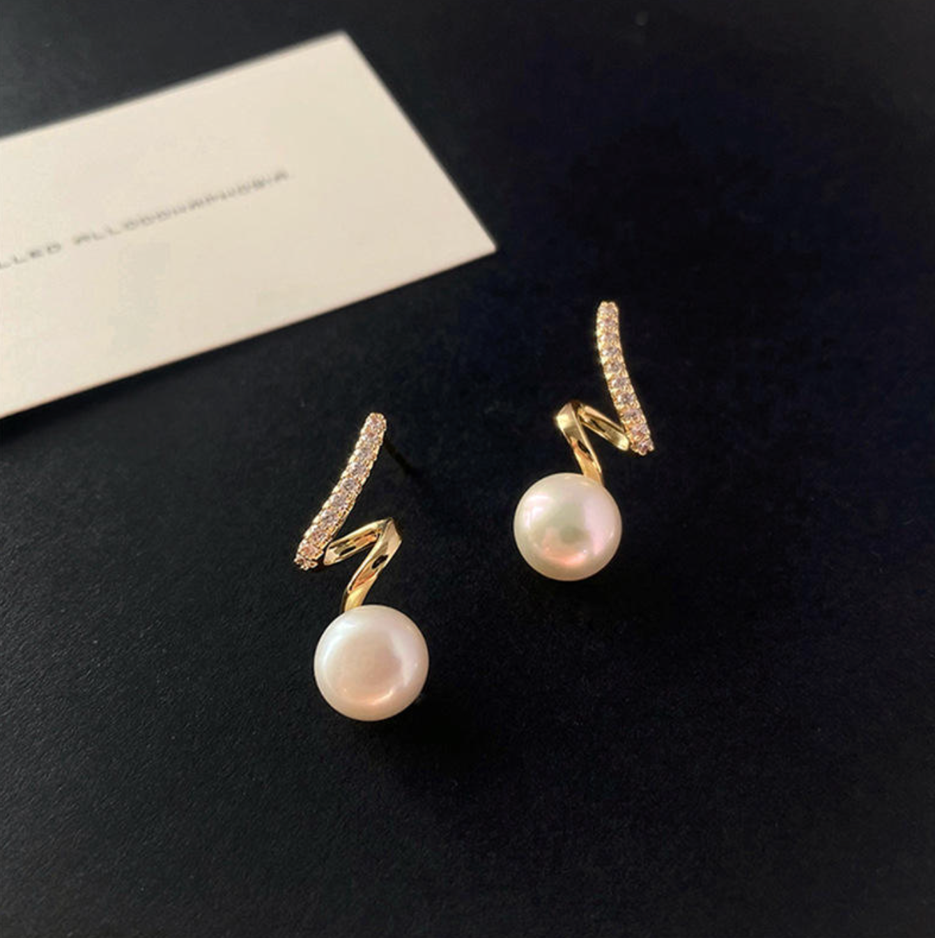 Rhinestone Twisted Pearl Earrings